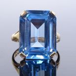 A 9ct gold blue topaz dress ring, topaz length 16mm, size J, 4.5g