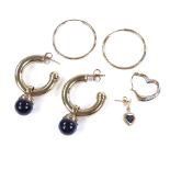 Various 9ct gold jewellery, including onyx hoop earrings, 11g total