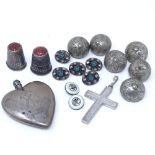 Various silverware, including heart-shaped scent bottle, stone set thimble etc