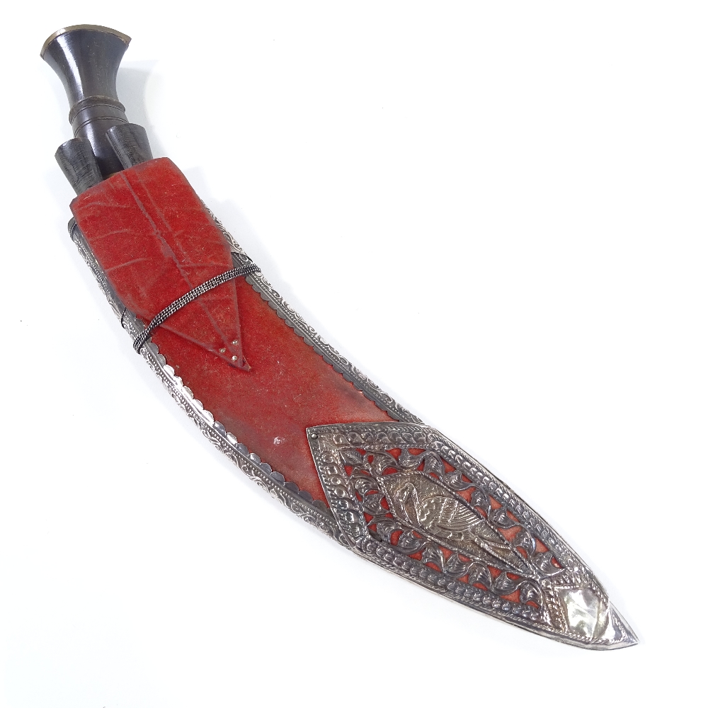 A Second War Period Gurkha kukri knife, with engraved presentation plaque inscribed Captain Gaje - Image 4 of 4