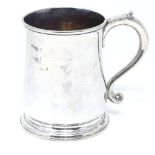 A fine plain quality George II silver pint mug, by Thomas Faren, the Royal Silversmith to King