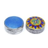 2 small circular silver and enamel pillboxes, diameter 4cm, 1.2oz total (2)