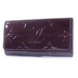 Louis Vuitton Paris, new and unused varnished calf leather brown key holder, RRP approx £230, 10.5cm
