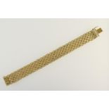 18ct gold chain mesh bracelet, length 17.5cm, width 15mm, weight approx. 54.5g