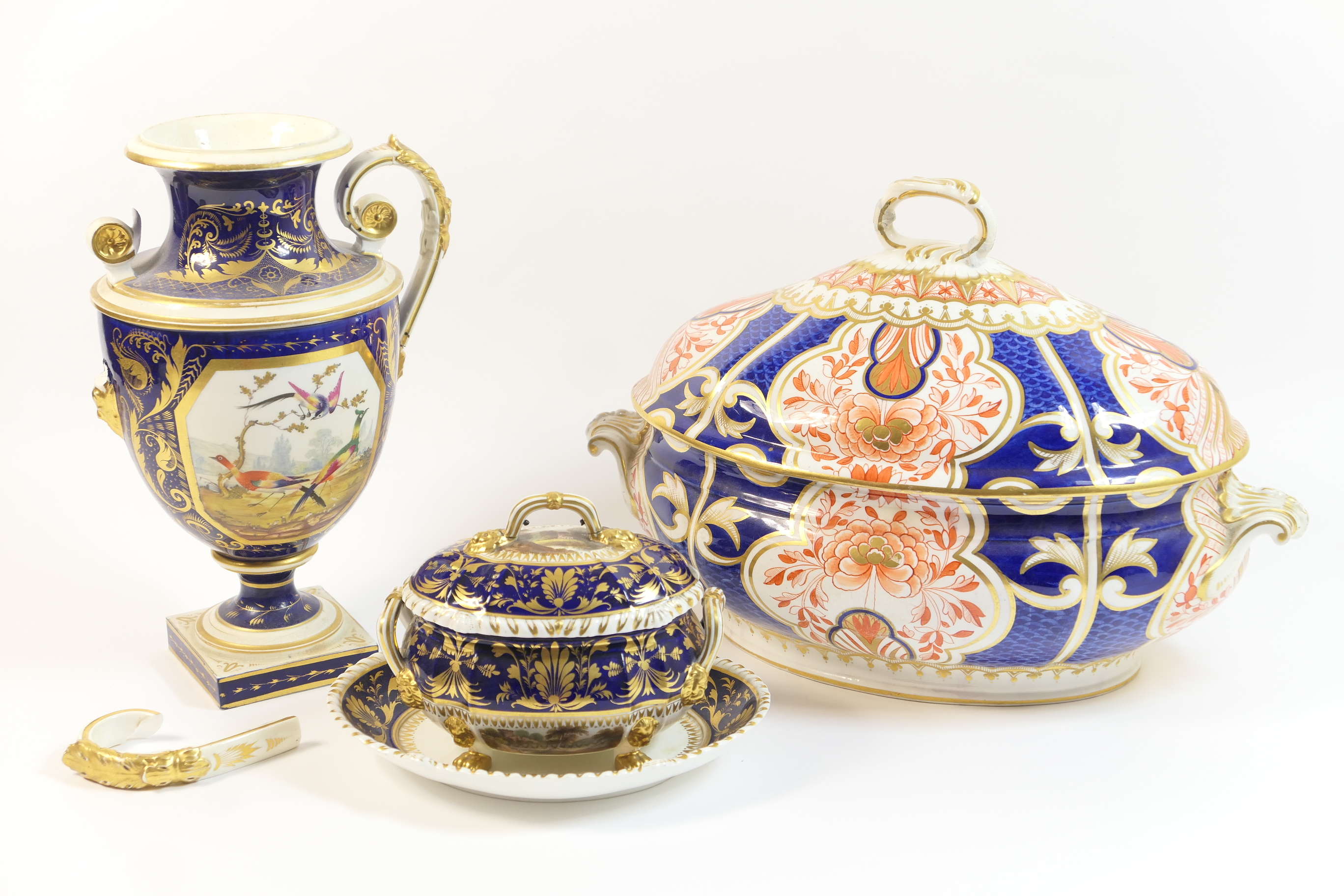 Bloor derby covered sauce tureen on stand, circa 1820-40, decorated with a view in Wales and a