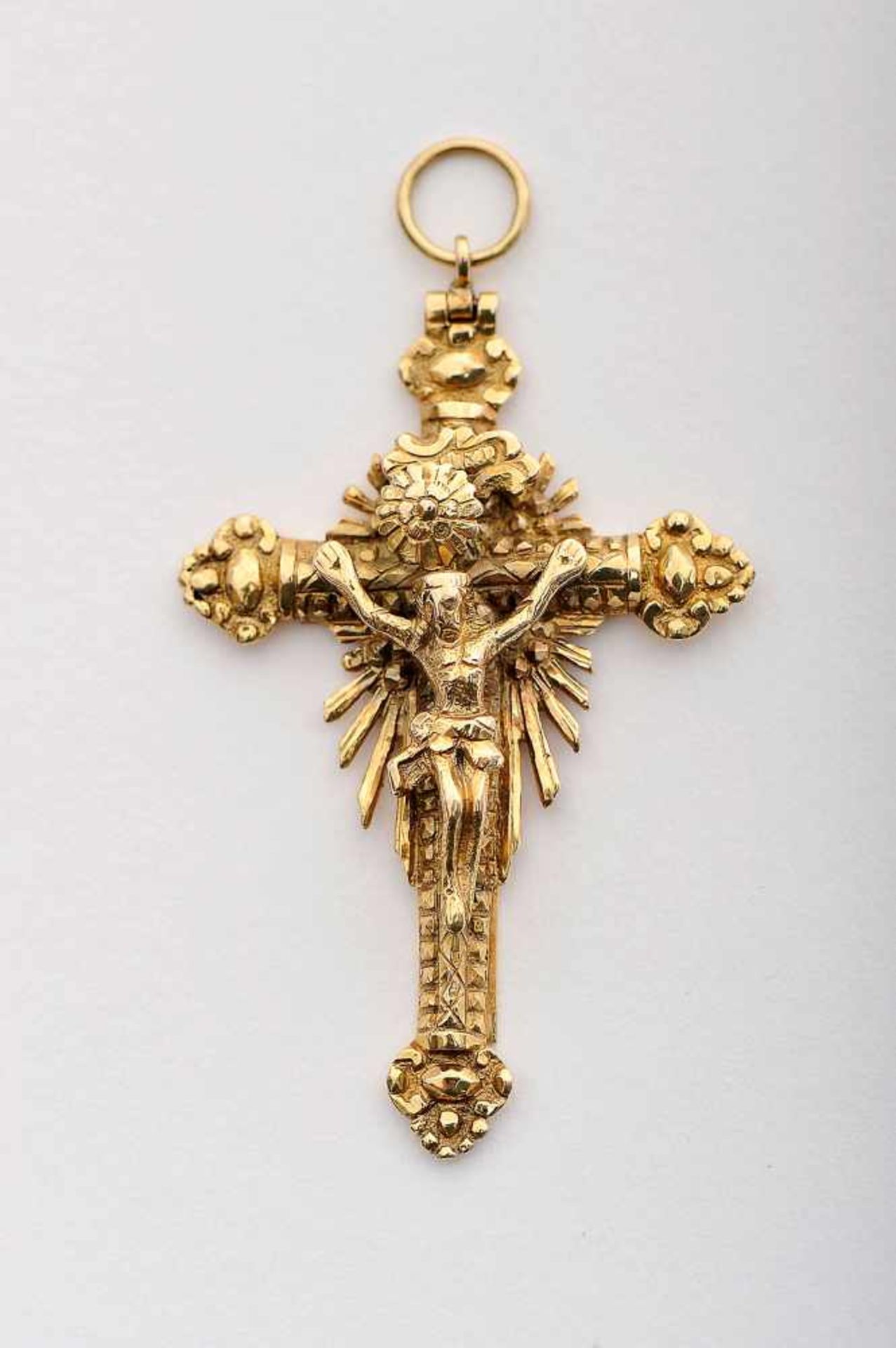 A Pendant "Crucifix", gold, pipe cross, Portuguese, 19th C. (late), signs of use, without marks,