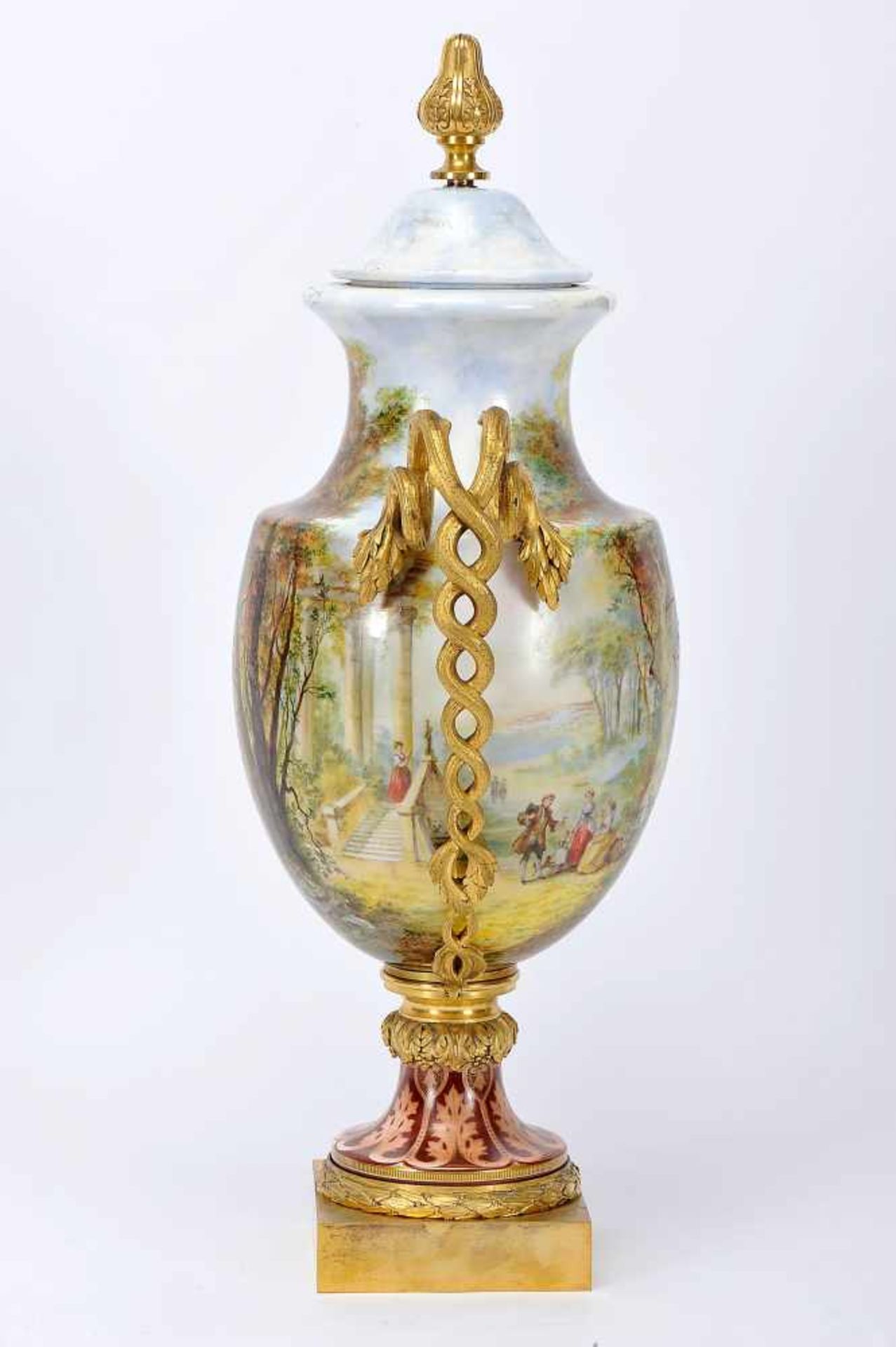 An Urn, painted milk glass, polychrome decoration "Landscape with grove", gilt bronze applications - Bild 3 aus 4