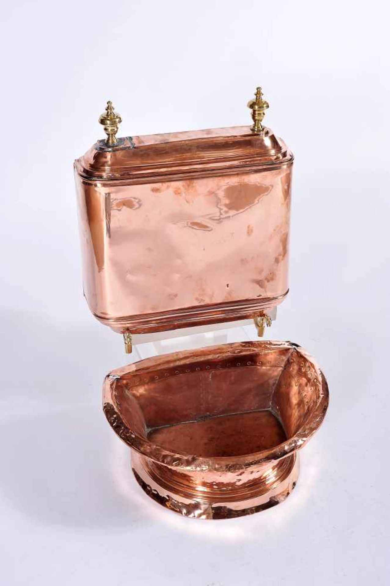 A Suspension Water Tank with Basin, copper, tank with yellow metal pinnacles and feet, European,