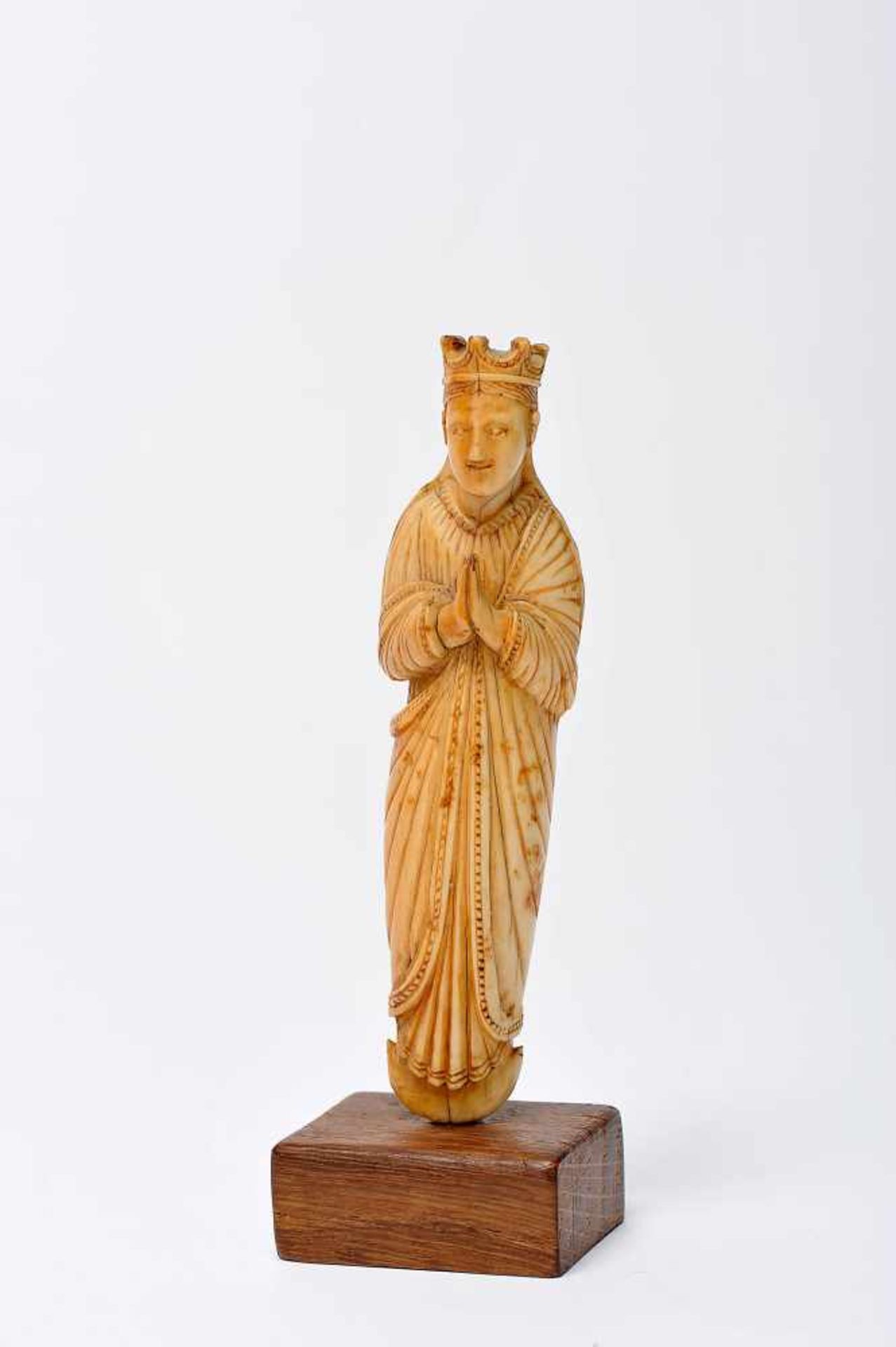 Our Lady of The Immaculate Conception wearing a Crown, ivory sculpture, Cingalese-Portuguese, 16th/
