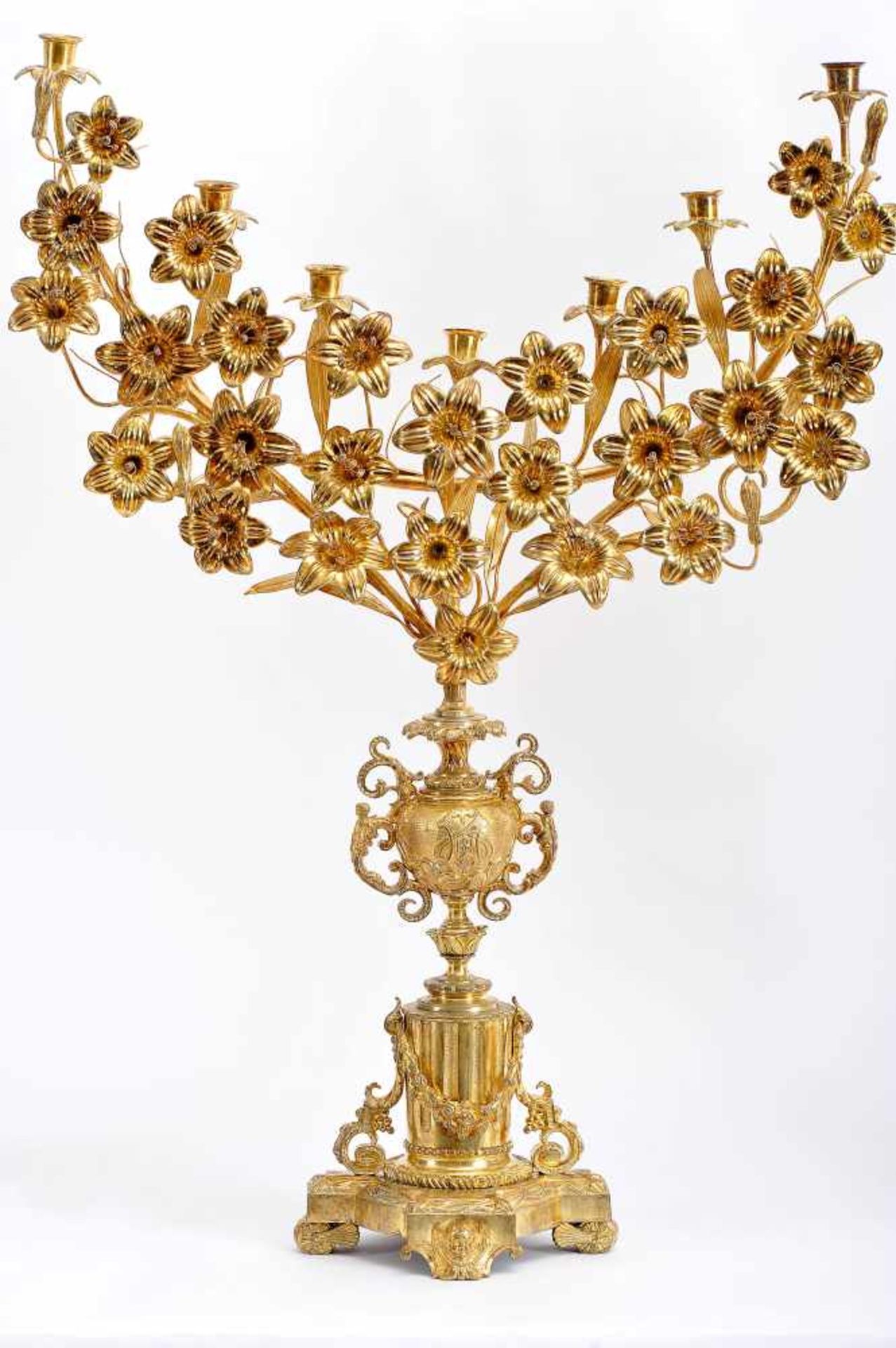 Three Church Candelabra (two with Twelve-light and one with Seven-light), gilt and chiselled - Bild 3 aus 3