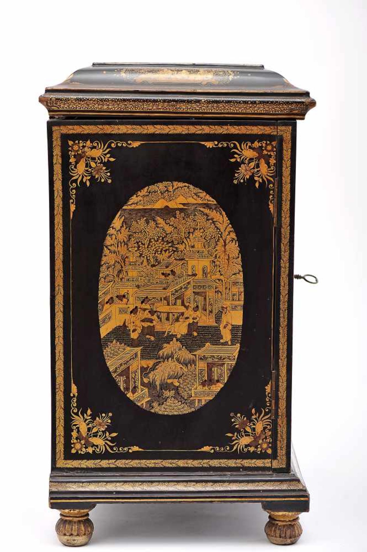 A Cabinet, black lacquered wood, doors with application of carved alabaster plaques "Flowers", - Bild 6 aus 7