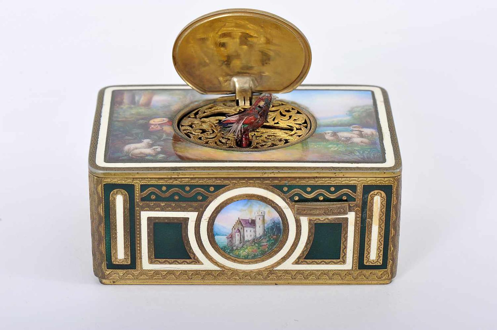 "Singing bird" Music Box, gilt and guilloche bronze, application of polychrome enamels "Gallant