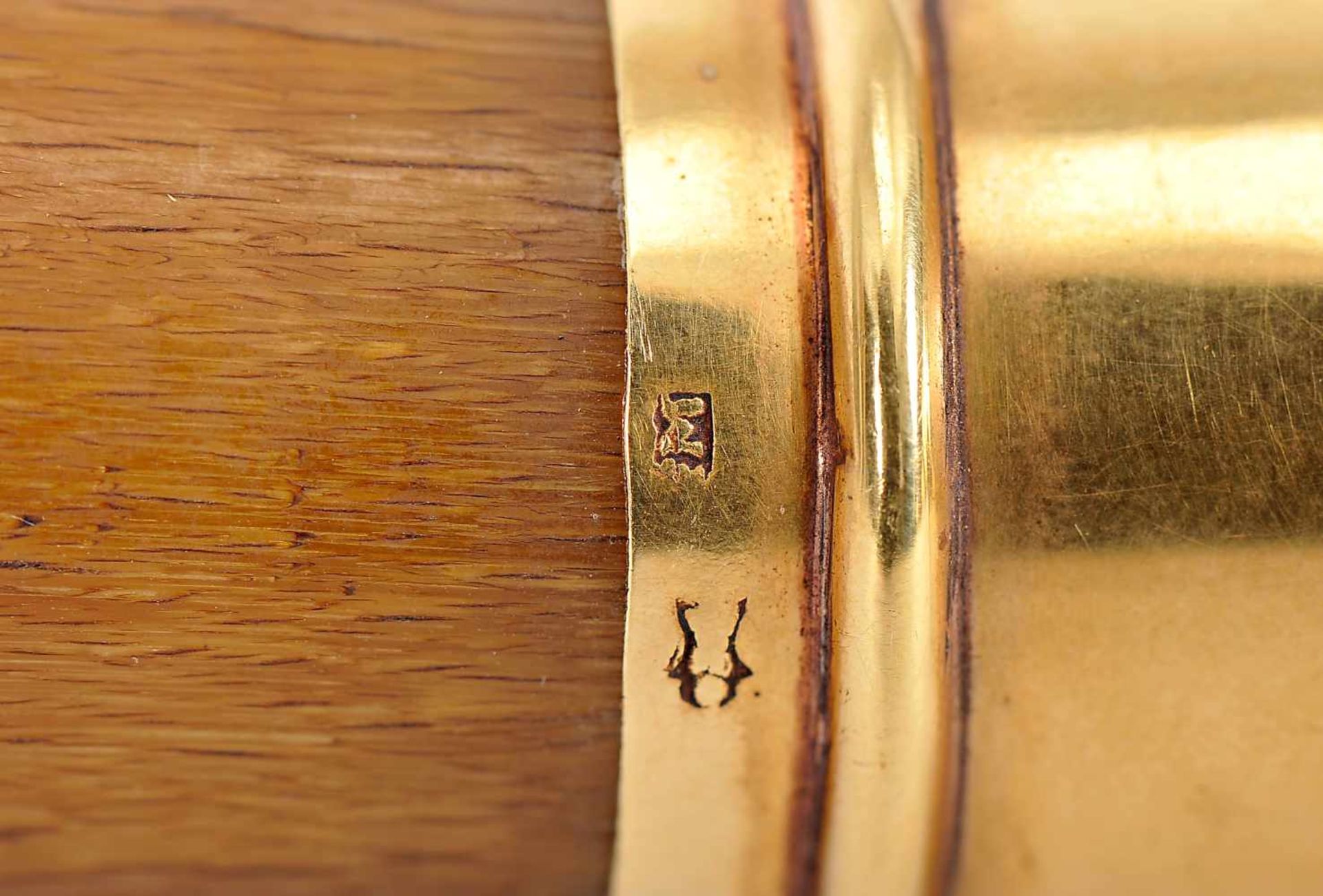 A walking Stick, Rhino horn, 800/1000 gold handle, Portuguese, 19th C., signs of use, Oporto assay - Bild 3 aus 3