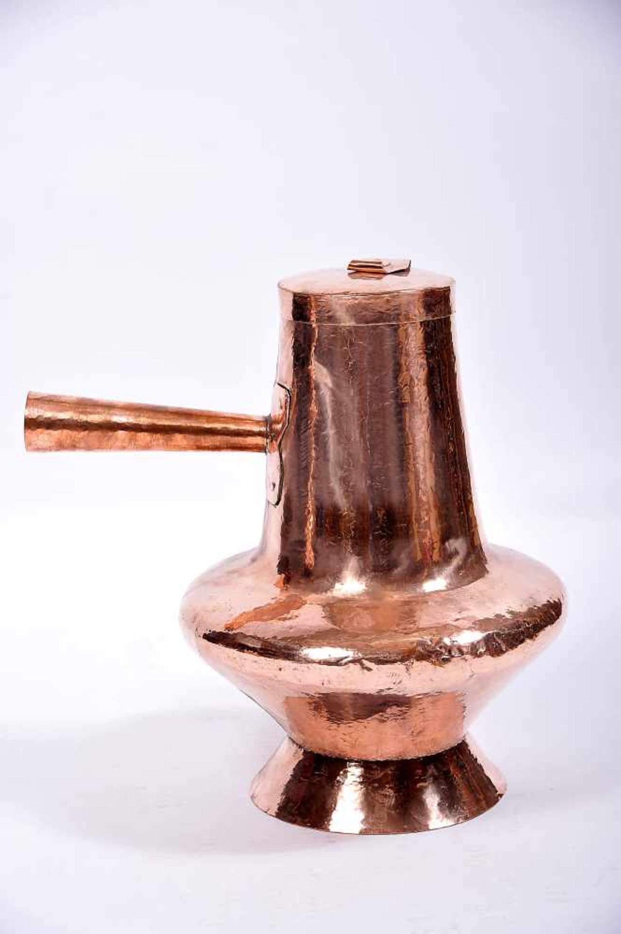 A Large Chocolate Pot, copper, Portuguese, 19th/20th C., wood part of the handle missing, small