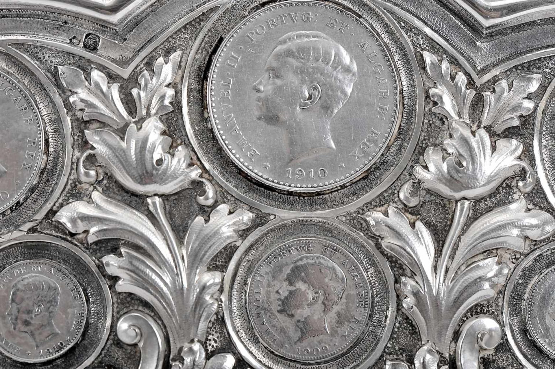 A Polylobate Salver, 833/1000 silver, decoration en relief with thirty-two (32) coins of the reign - Bild 2 aus 3