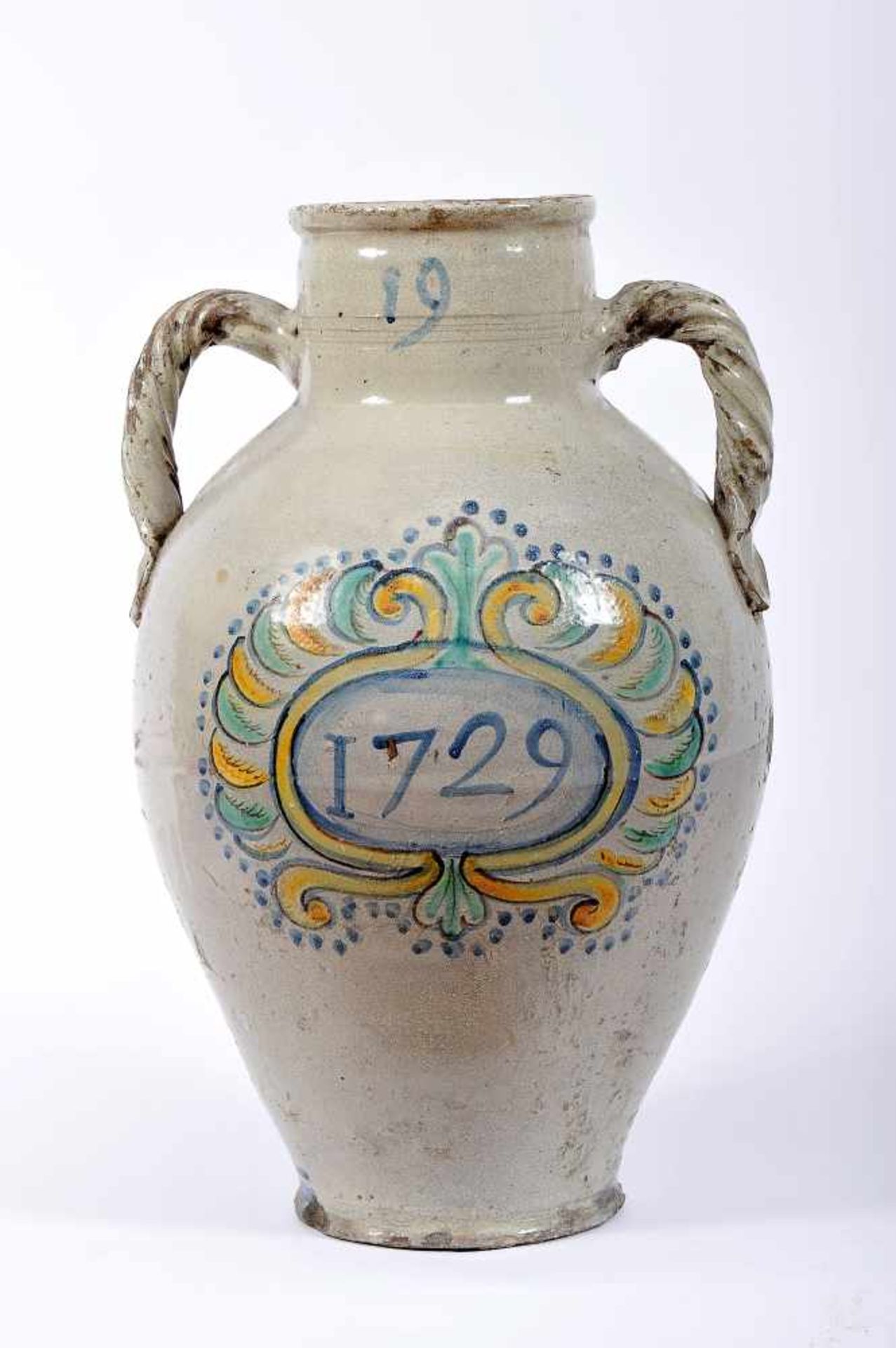 A Large Vase with two Handles, faience probably from Talavera, polychrome decoration with the coat - Bild 2 aus 2