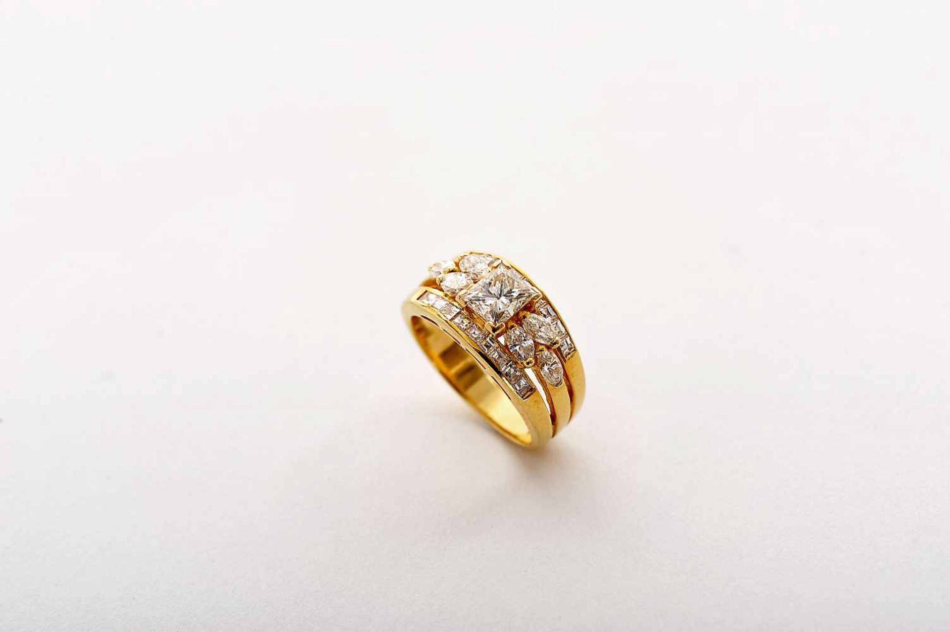 A Ring, 800/1000 gold, set with 6 navette cut diamonds with an approximate weight of 0.60 ct., 18 - Bild 2 aus 2