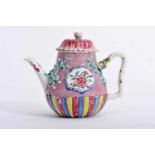 A Teapot with Cover, Chinese export porcelain, soft-paste and polychrome decoration "Flowers" en