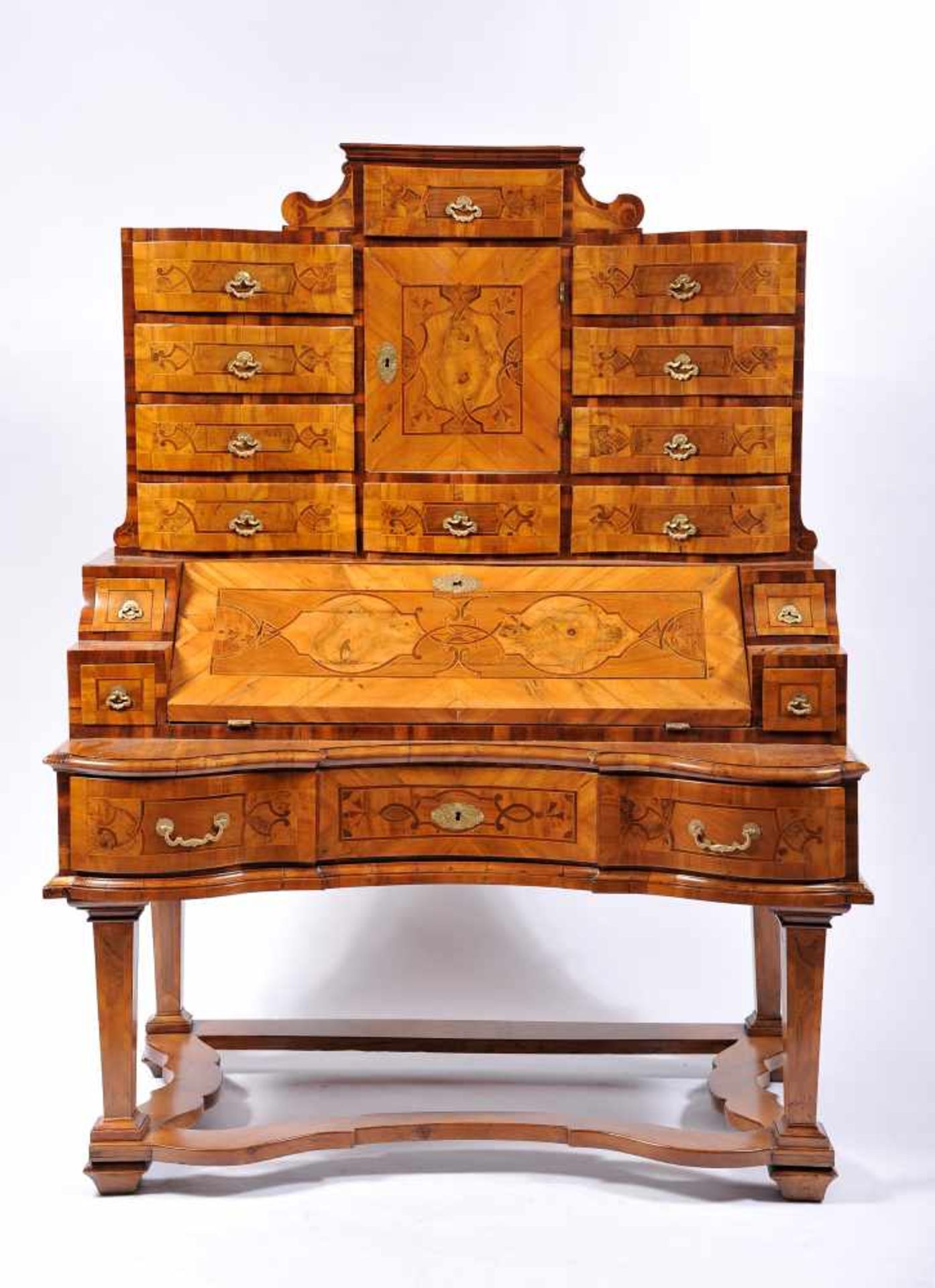 A Bureau, walnut and burr-walnut, upper body with ten drawers and central door, satinwood fillets, - Bild 3 aus 5