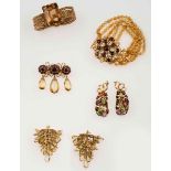 Group of gold and gem-set jewellery - montature in oro giallo 750/1000 -