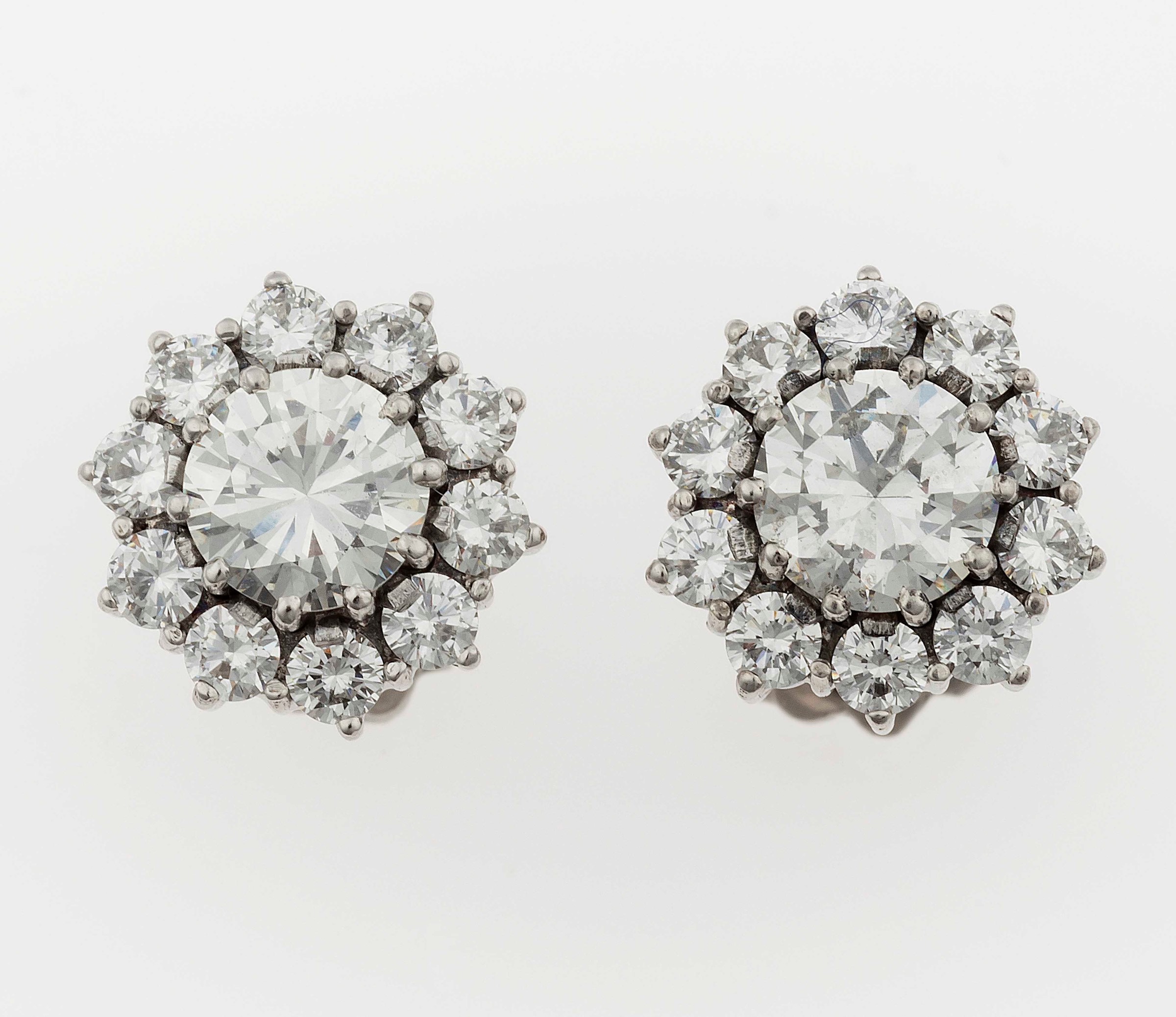 Pair of brilliant-cut diamond earrings - montatura in oro bianco 750/1000 -