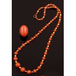 Coral and gold ring and necklace - montature in oro giallo 750/1000 -