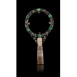 A jade magnifying lens, China, Qing Dynasty - Qianlong period (1736-1796). H 18.5cm -