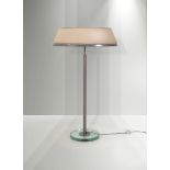 Fontana Arte, - Lampada da tavolo in ottone nichelato con base in vetro molato di [...]