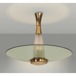 Max Ingrand, - Lampada a sospensione con fusto in ottone e in vetro satinato. [...]