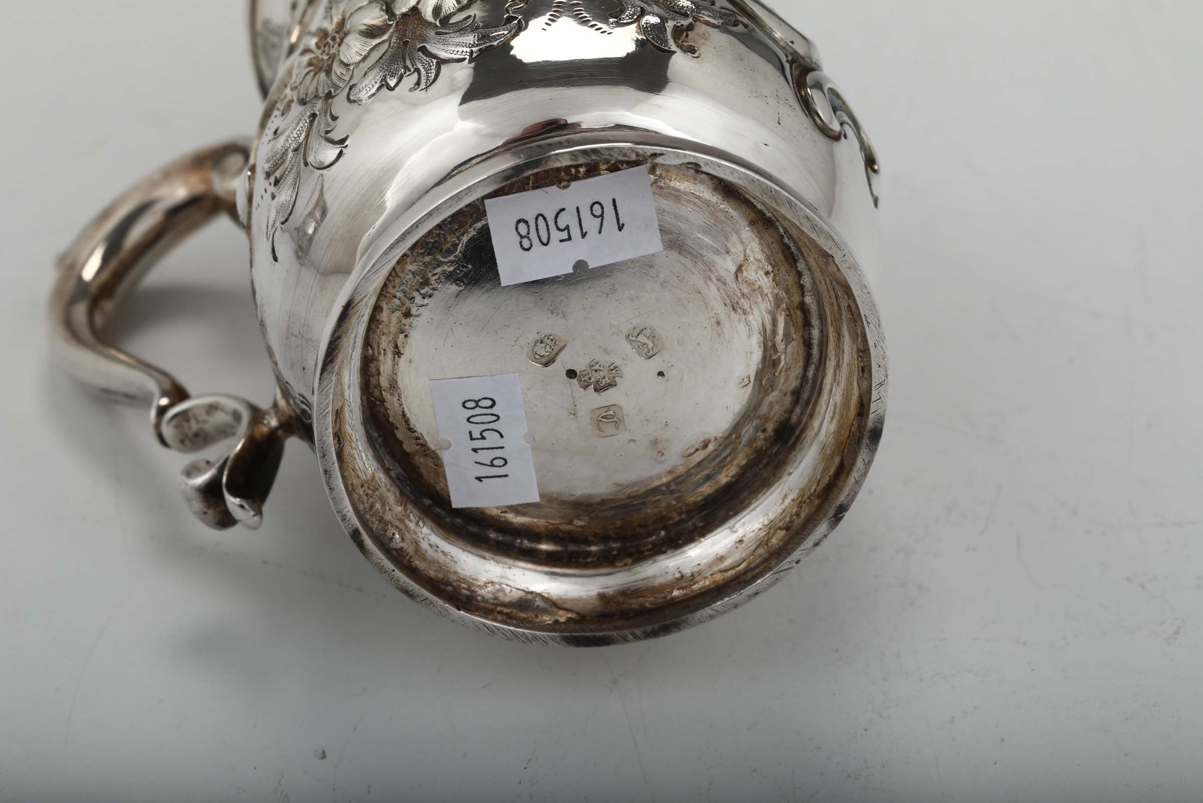 A silver tankard, London, 1758 - H 12.5cm, 290gr - - Image 4 of 4