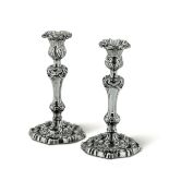 Two silver candle holders, Sheffield, 1828 - Molten and chiselled silver. Silversmith [...]