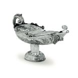 A silver incense boat, Naples, 1700s - Embossed and chiselled silver. 19.5x7.7x12cm -