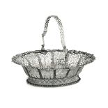 A silver basket, London, 1771 - Molten, embossed and chiselled silver. 36x31x10cm, [...]