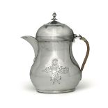 A silver coffee pot, Venice, early 1800s - Molten, embossed and chiselled silver and [...]