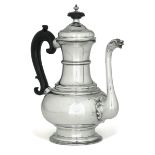 A silver coffee pot, Florence, 1755/60 - Molten, chiselled and engraved silver. [...]