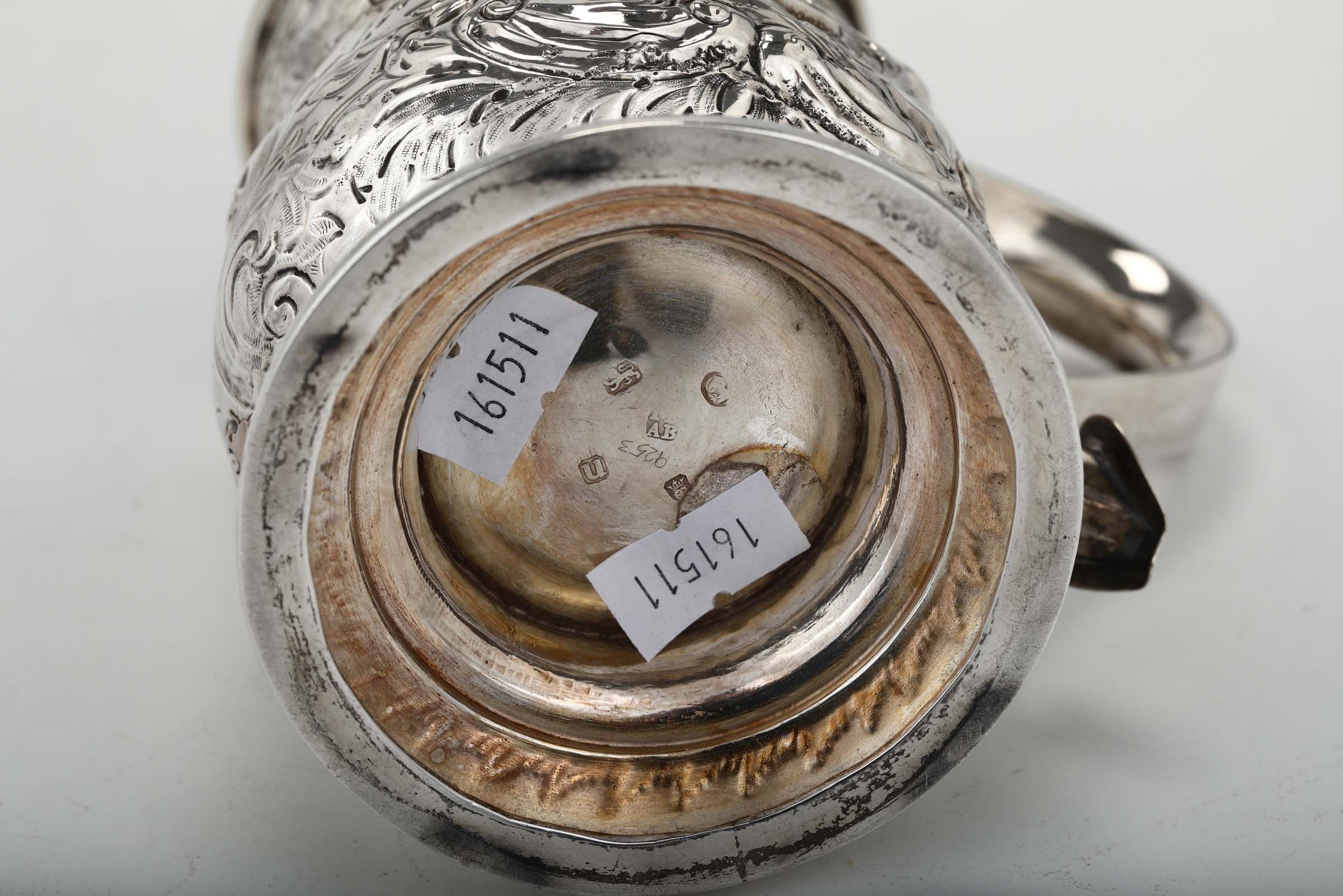 A silver tankard, London, 1759 - H 13.3cm, 260gr - - Image 3 of 3