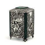 A silver box, Italy (?), 1900s - Silver, malachite and cork. Apparently unmarked. [...]