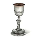 A silver goblet, Genoa, late 1700s - Embossed and chiselled silver. Undated Torretta [...]