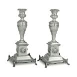 A pair of candlesticks in molten, embossed and chiselled silver. Austro-Hungarian [...]