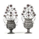 Two filigree and amber vases, mid 1800s - Silver filigree and amber. 690gr, H 25.5cm -