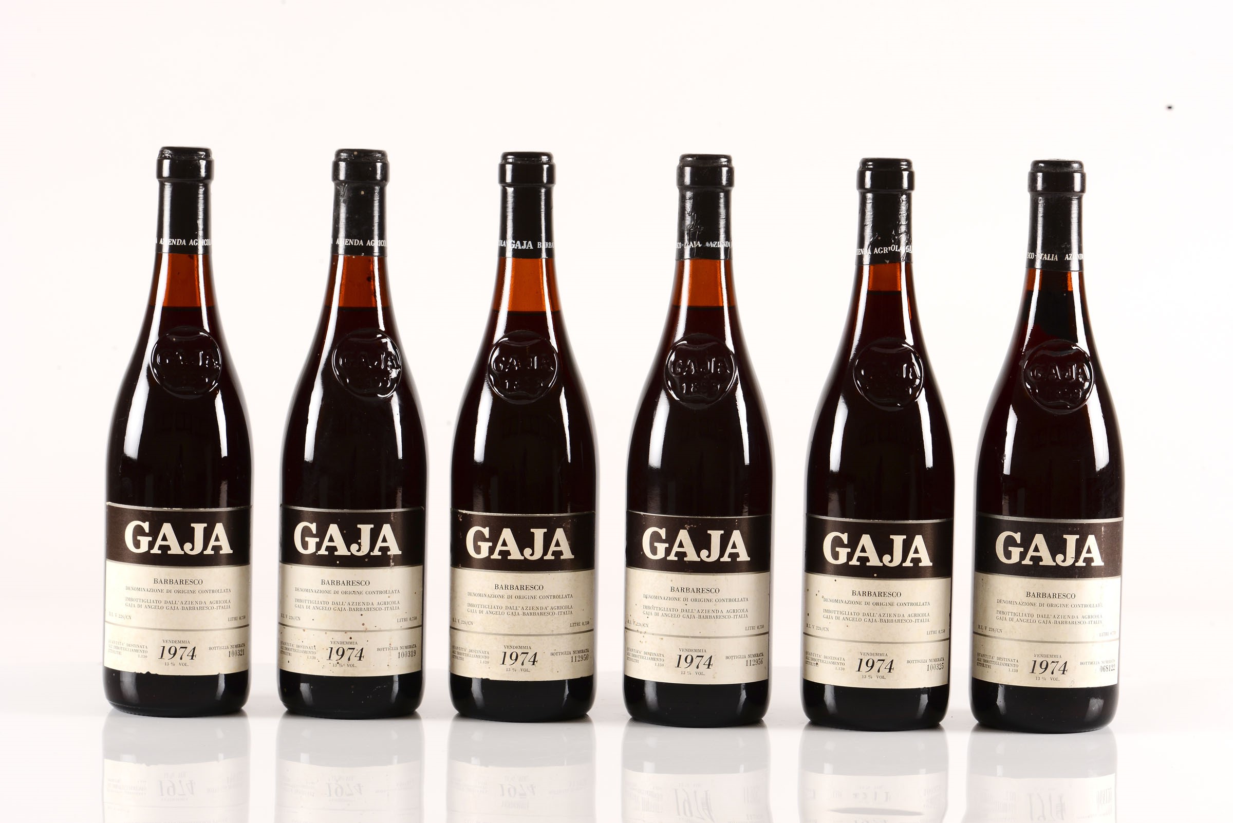 Angelo Gaja, Barbaresco, 1974, - 6 bts 2 BN, 4 TS (abrasioni sulle etichette) -