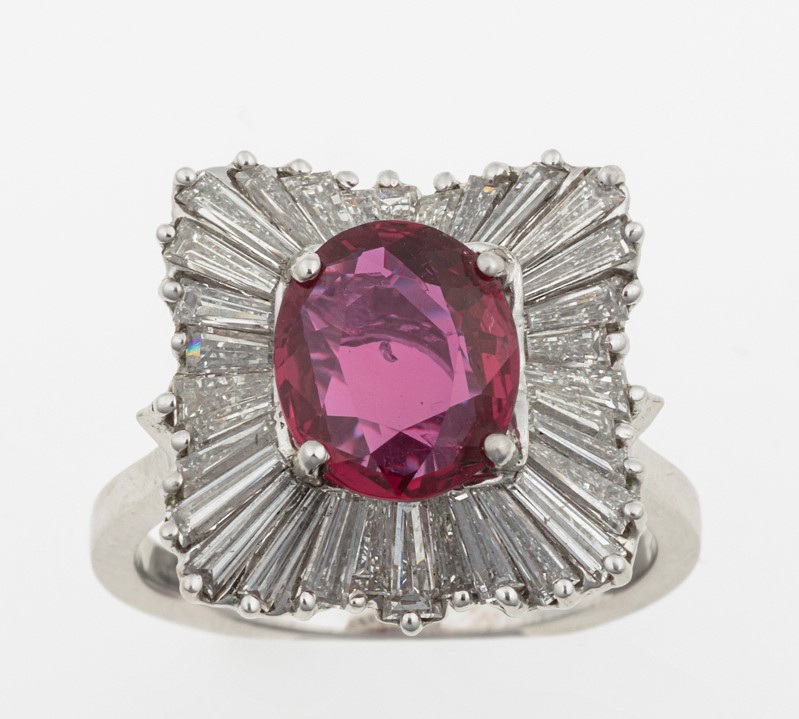 Ruby and and diamond ring. Gemmological Report R.A.G. Torino n. C002/12. No [...]