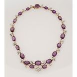 Amethyst, pearl and diamond necklace - montatura in oro giallo 750/1000 -