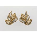 Pair of gold and diamond earrings - montatura in oro giallo ed oro bianco 750/1000 -