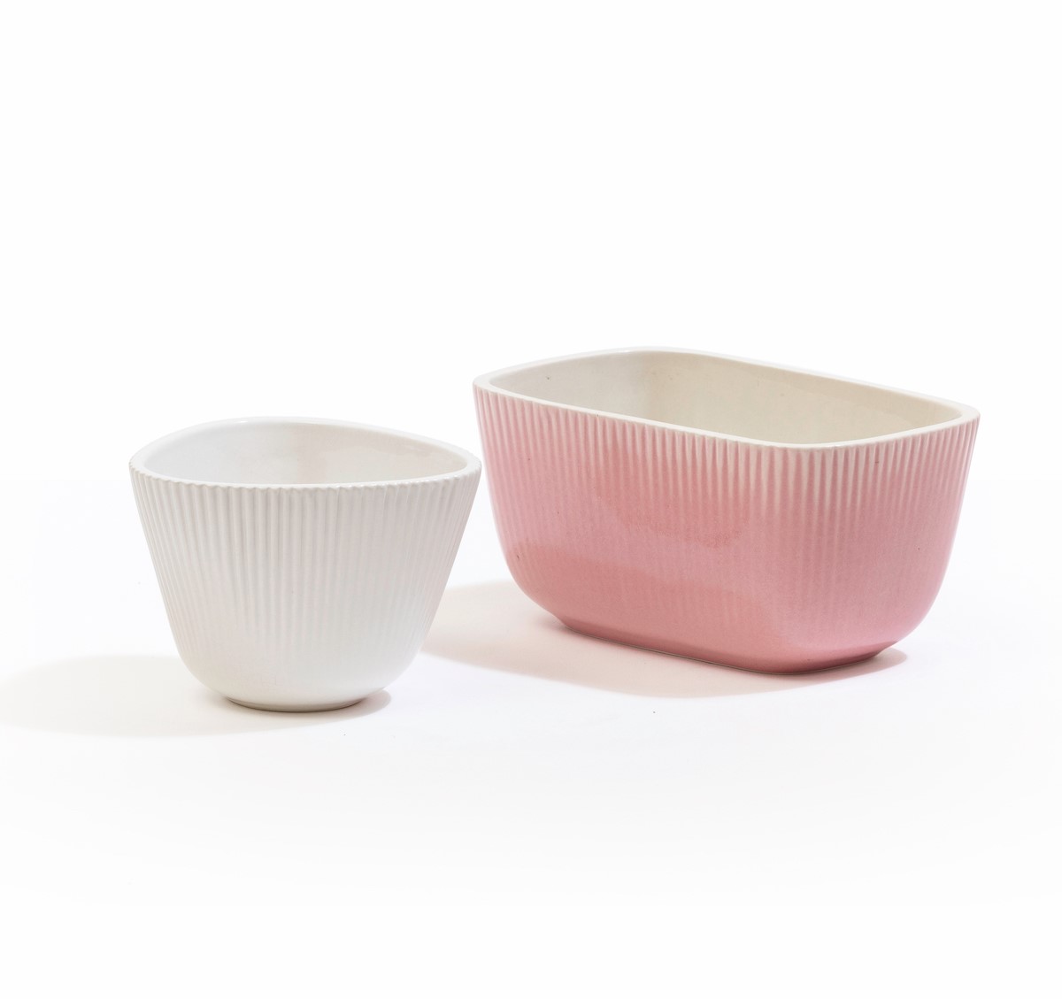 G. Gariboldi, Richard Gironi, San Cristoforo - A lot with two bowls in ceramic. [...]