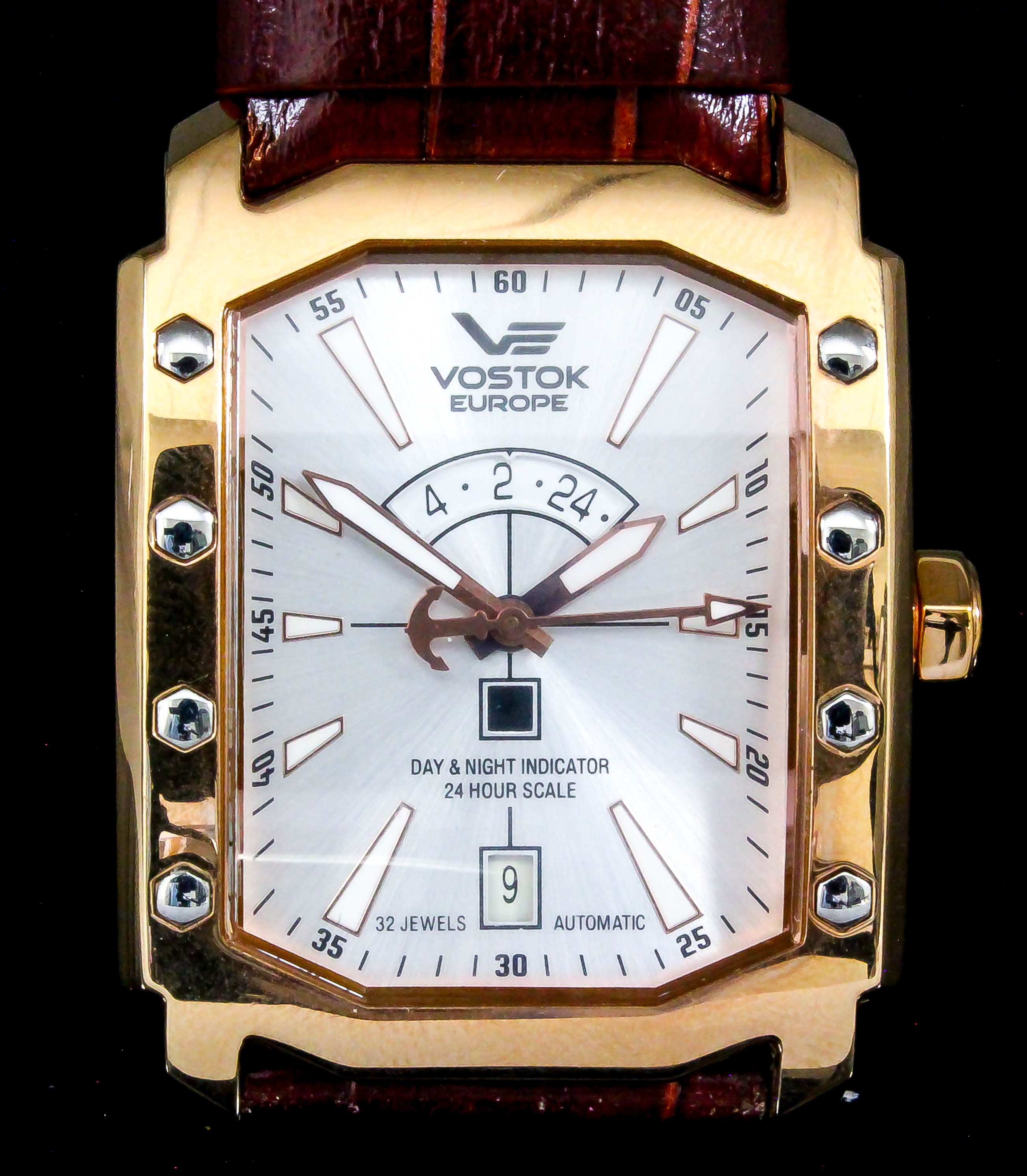 A gentleman's automatic "Arktika" wristwatch by Vostok, the silver rectangular dial with white baton