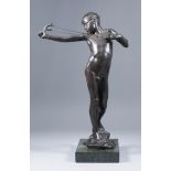 William Reid Dick (1879-1961) - Brown patinated bronze figure - "The Slingshot" (or Sling Boy) - A