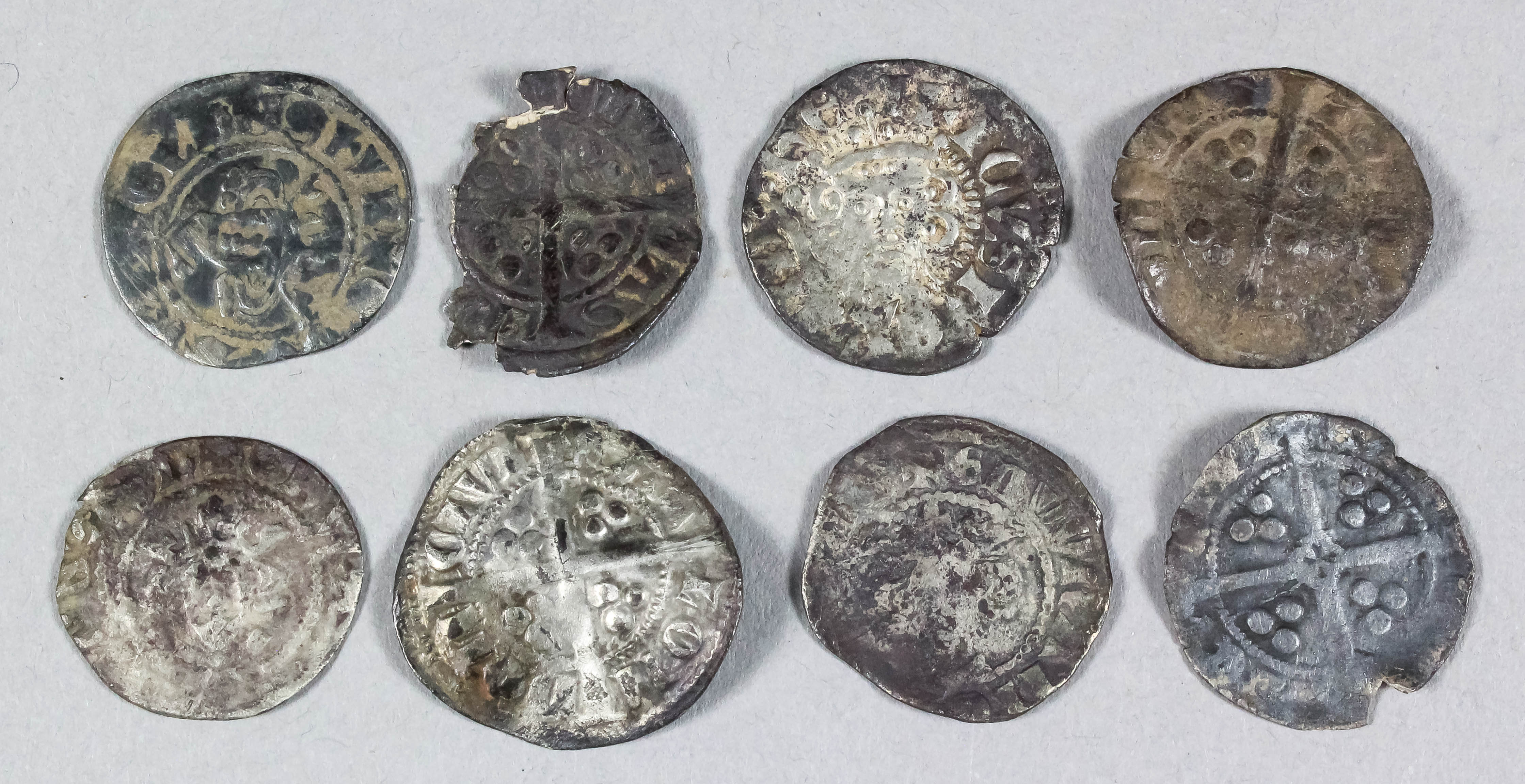 Twenty-five Medieval hammered silver coins (Henry III-Edward I 1216-1307), including short and