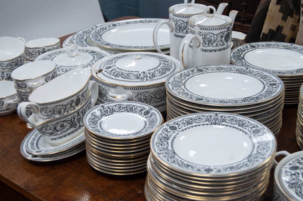 ROYAL WORCESTER ENGLISH FINE BONE CHINA 'PADUA' PATTERN DINNER AND COFFEE SERVICE FOR 14 PERSONS, - Image 2 of 3