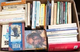 VINTAGE AND MODERN PAPERBACKS, VARIOUS AUTHORS, mainly classic fiction titles with a small